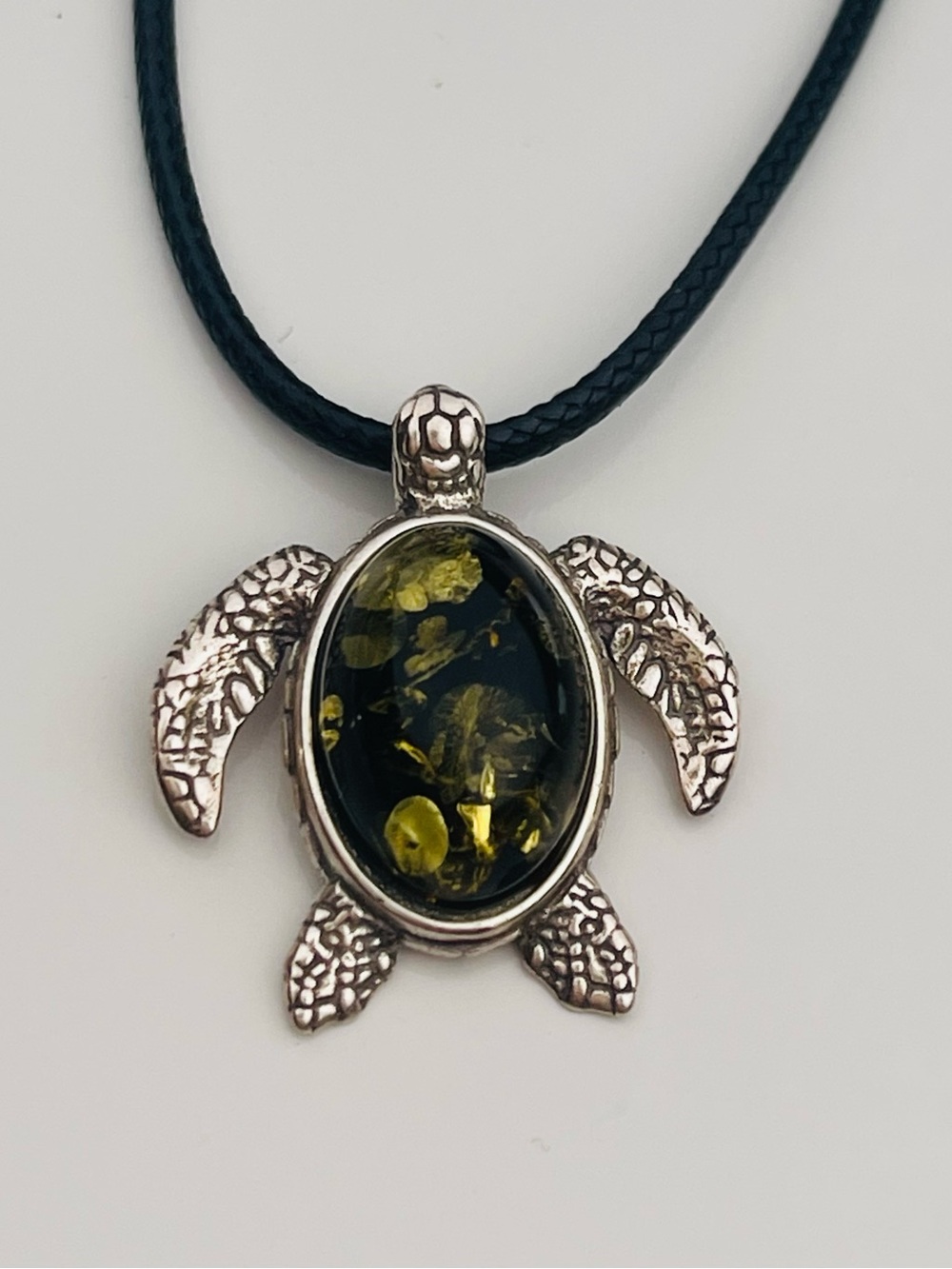 Turtle Pendant Necklace with Green Amber silver 925